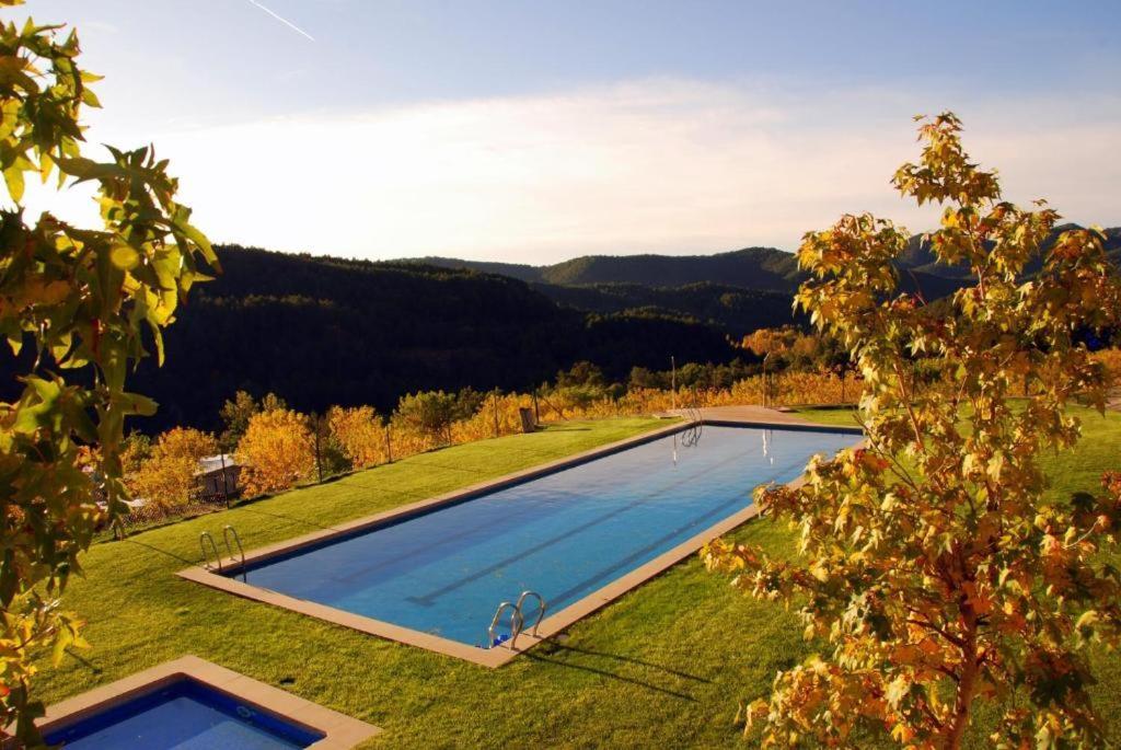 Campalans Hotel Rural Bungalows Mobilhomes Borreda Bagian luar foto