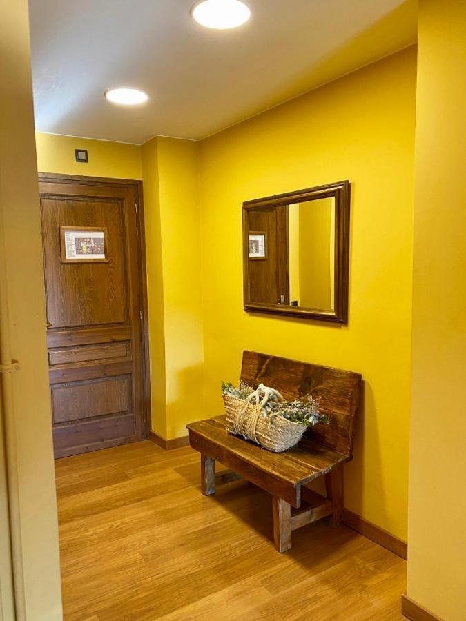 Campalans Hotel Rural Bungalows Mobilhomes Borreda Bagian luar foto