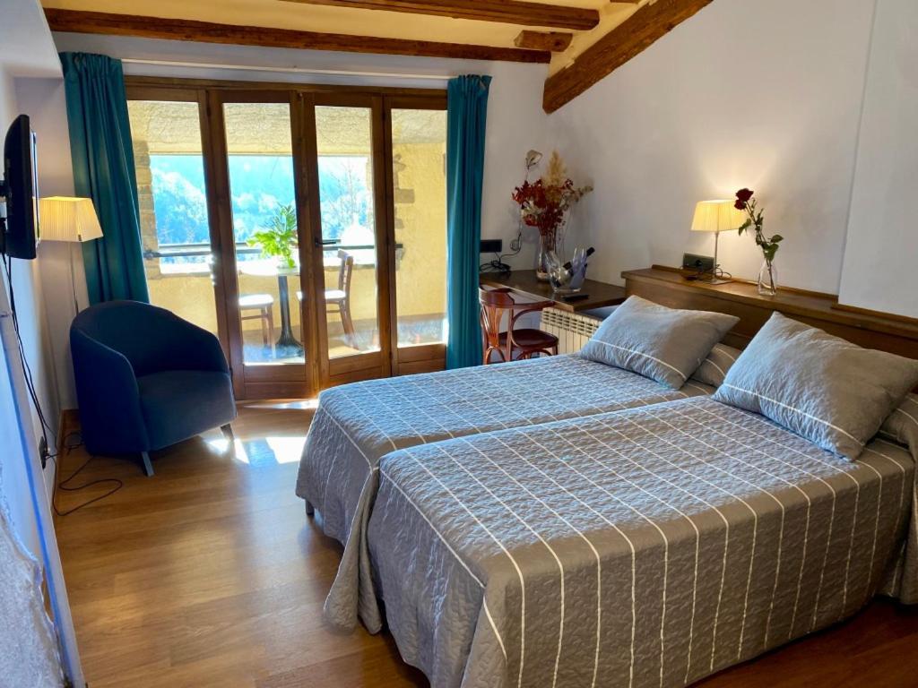 Campalans Hotel Rural Bungalows Mobilhomes Borreda Bagian luar foto