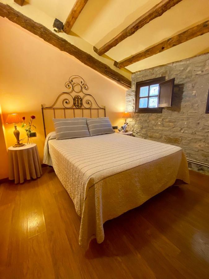 Campalans Hotel Rural Bungalows Mobilhomes Borreda Bagian luar foto