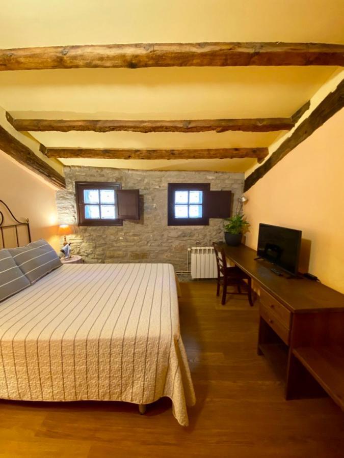Campalans Hotel Rural Bungalows Mobilhomes Borreda Bagian luar foto