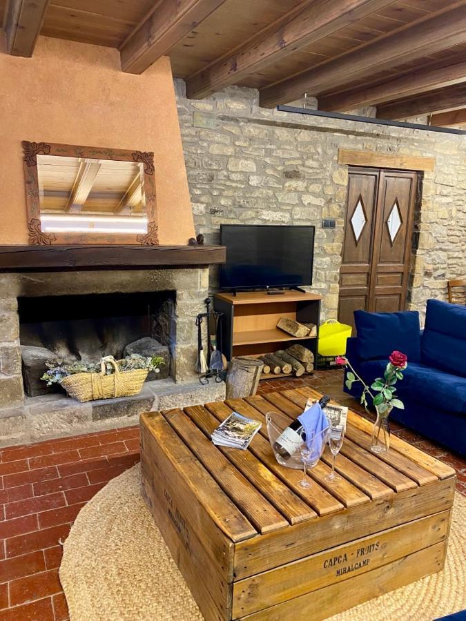Campalans Hotel Rural Bungalows Mobilhomes Borreda Bagian luar foto