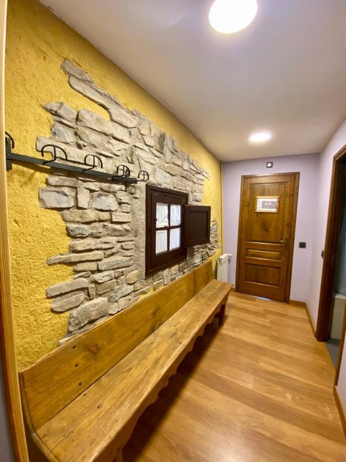 Campalans Hotel Rural Bungalows Mobilhomes Borreda Bagian luar foto