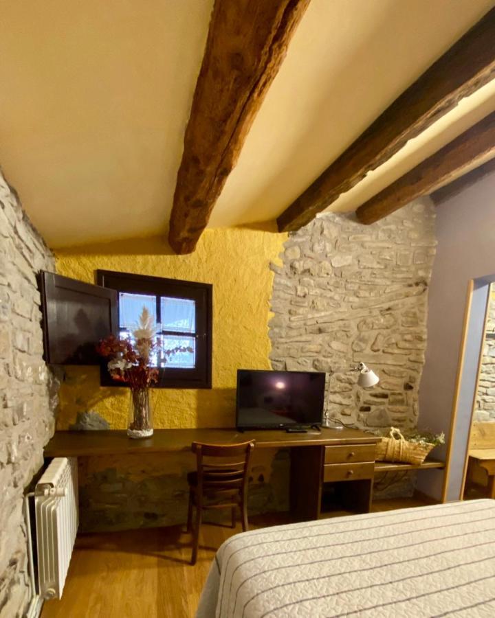 Campalans Hotel Rural Bungalows Mobilhomes Borreda Bagian luar foto
