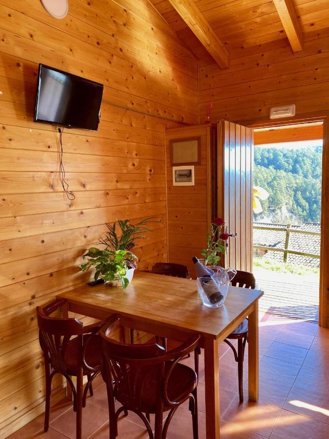 Campalans Hotel Rural Bungalows Mobilhomes Borreda Bagian luar foto