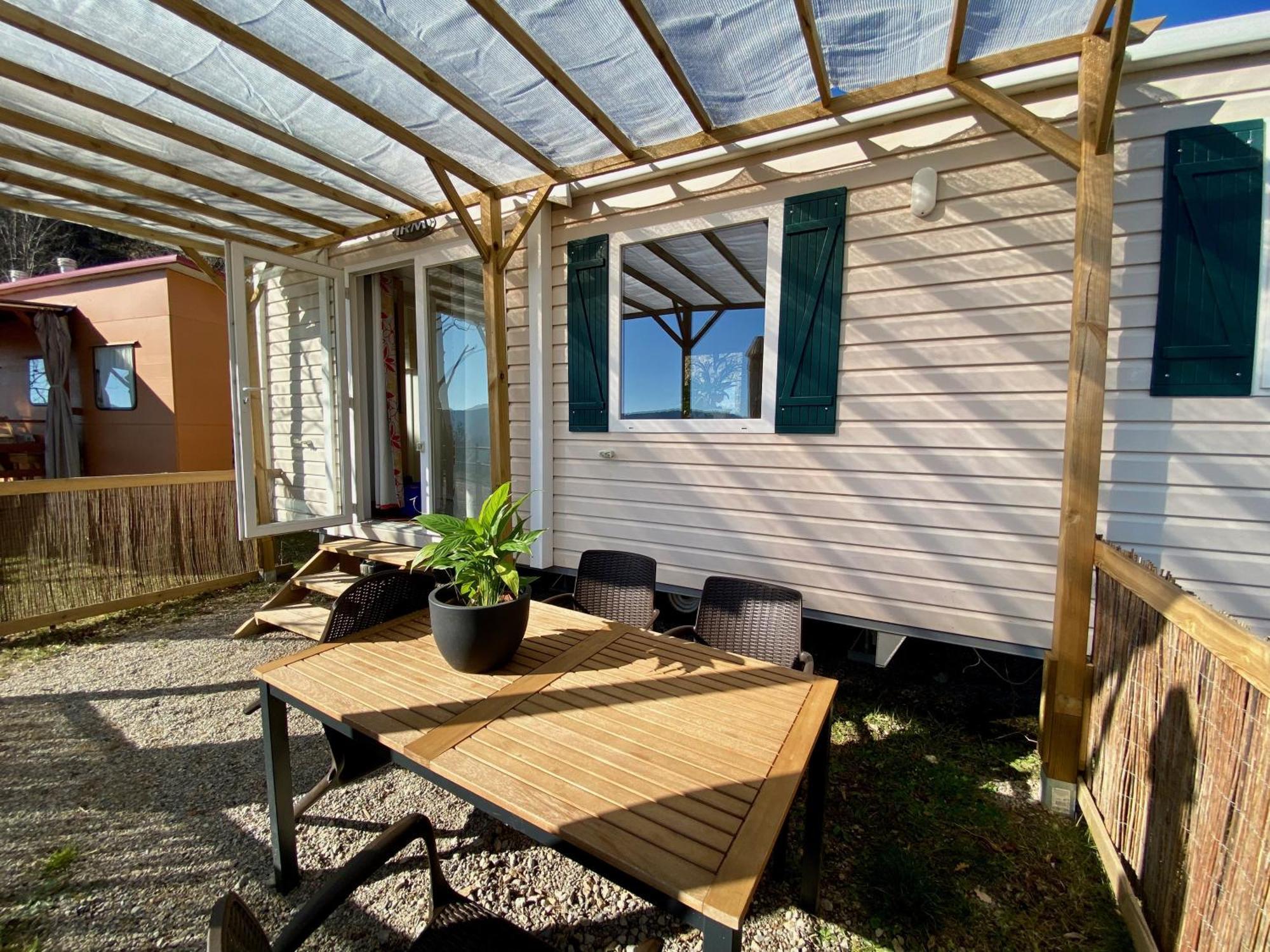 Campalans Hotel Rural Bungalows Mobilhomes Borreda Bagian luar foto