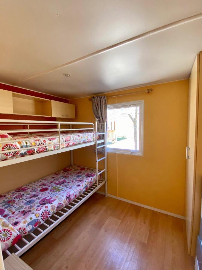 Campalans Hotel Rural Bungalows Mobilhomes Borreda Bagian luar foto